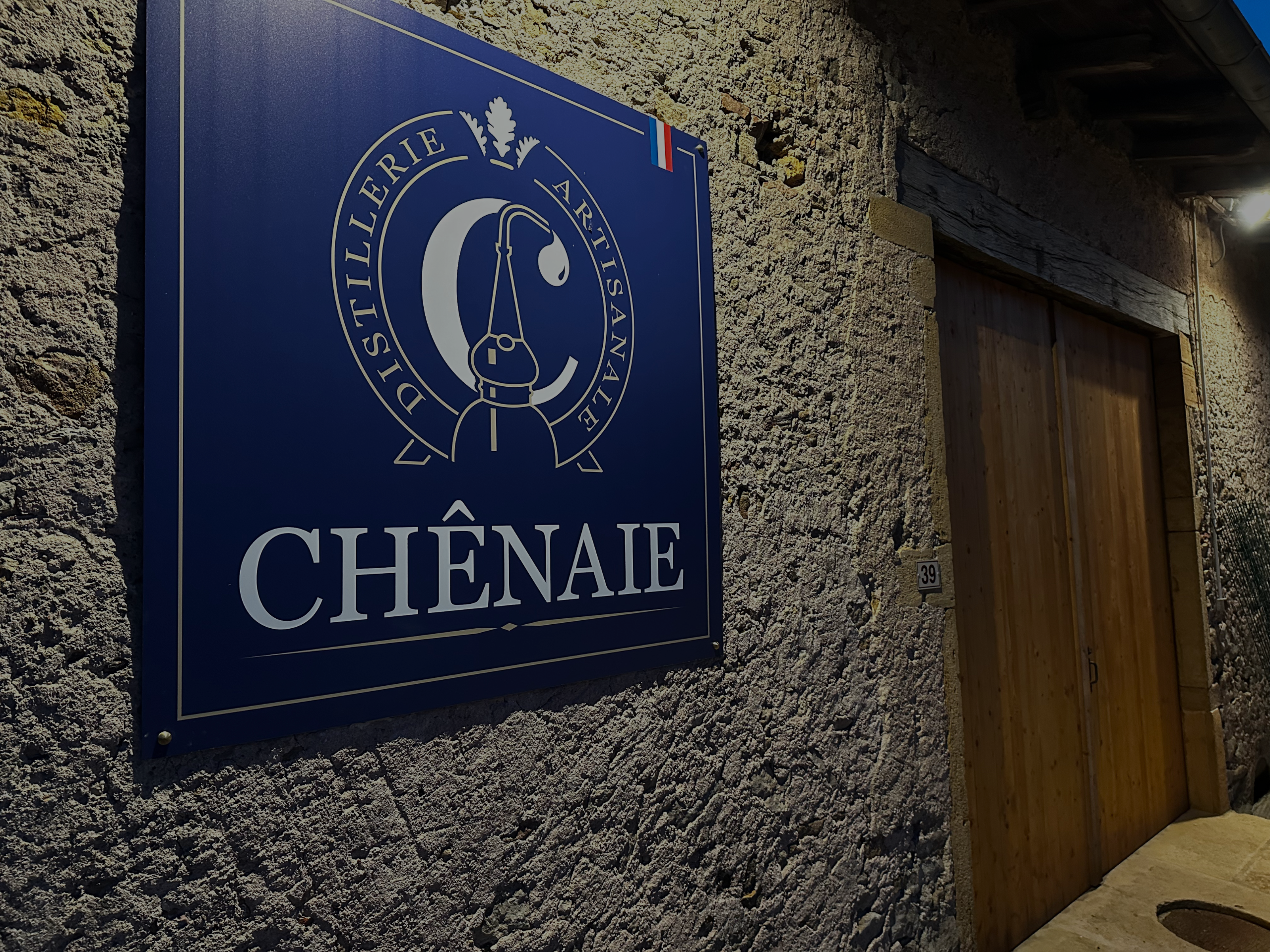 Design sans titre-3 devanture de la distillerie à Sainte Paule dans le Beaujolais