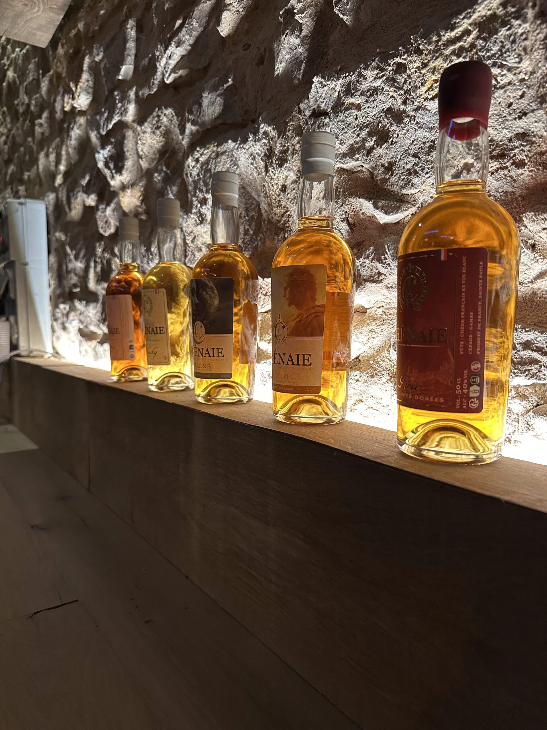 bouteilles produites et vendues par la distillerie Chênaie à Sainte Paule dans le Beaujolais